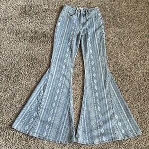 Shyanne Aztec Bell Bottom Jeans Women 26x33 Western Rodeo Boho
